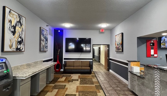 Blue Way Inn and Suites Eagan - 1 King Bed Studio Suite Non Smoking