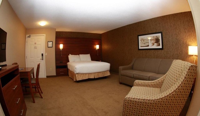 Budget Host Inn & Suites