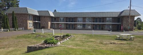 Budget Host Inn