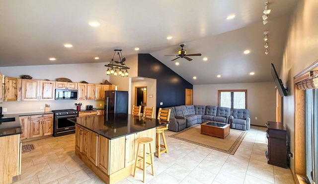 C's Little Acre - Lake Gogebic ~ Newly Renovated!