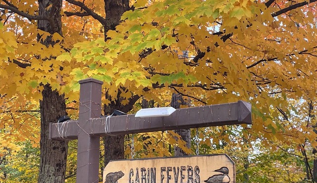 Cabin Fevers Lodge near Lake Superior & Waterfalls, sauna, AC, Powderhorn