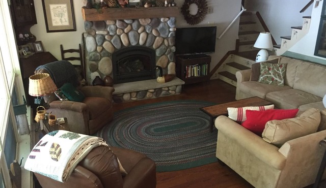 Camp Pinecone-Waterfront Home on Upper Saranac Lake