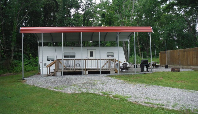 Camping with out the hassle! Smart TV and 50 Mbps Wi-Fi!