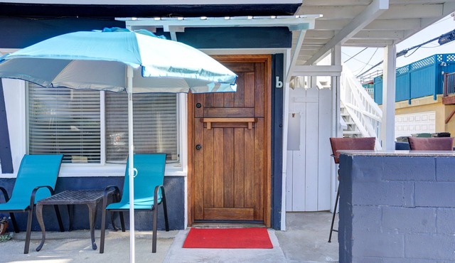 Casa Azul II, Steps to the boardwalk and sand