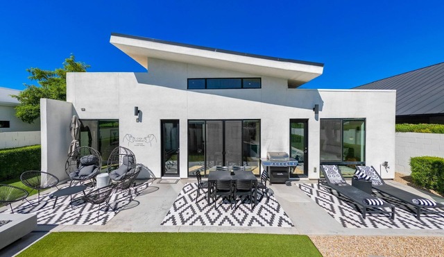 Casa Danesa | Pool | Fire Pit | Putt-Putt | Luxe & Modern
