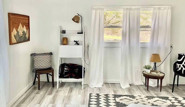 Catskills Hideaway w/Sauna Minutes from Hiking