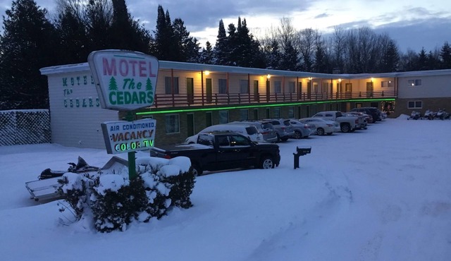 Cedars Motel
