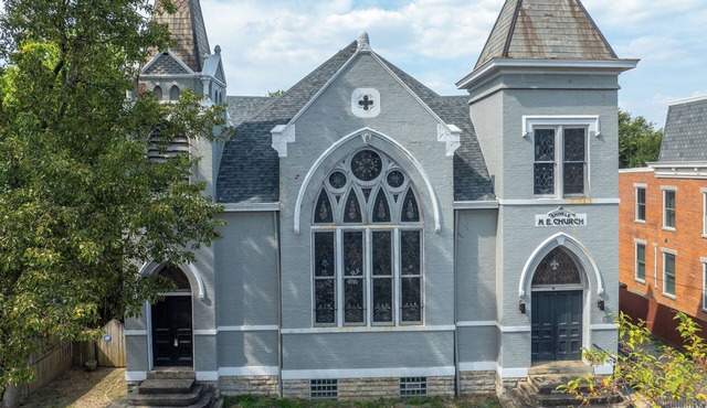 Charming 3-bed church with natural light, historic charm in lovely Covington KY