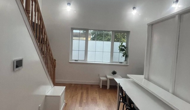 Charming 3-bedroom apartment in Valley Stream