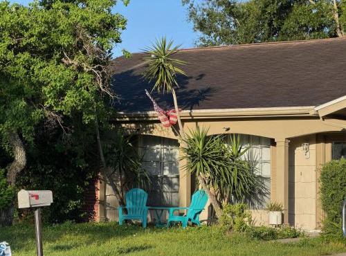 Charming 4 bed 3 bath single family home in Hudson