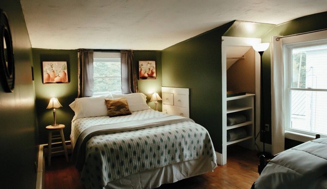 Charming 4-bedroom house in enchanting Millinocket with AC, WiFi