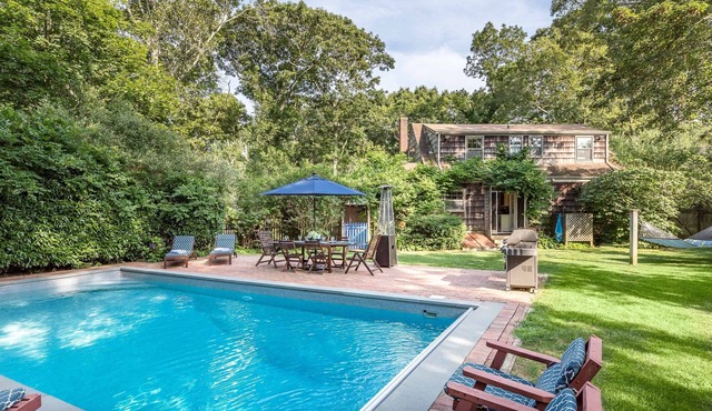 Charming East Hampton cottage w/pool, near Georgica beach
