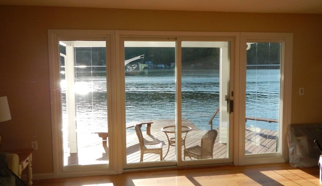 Charming Lakefront Ranch