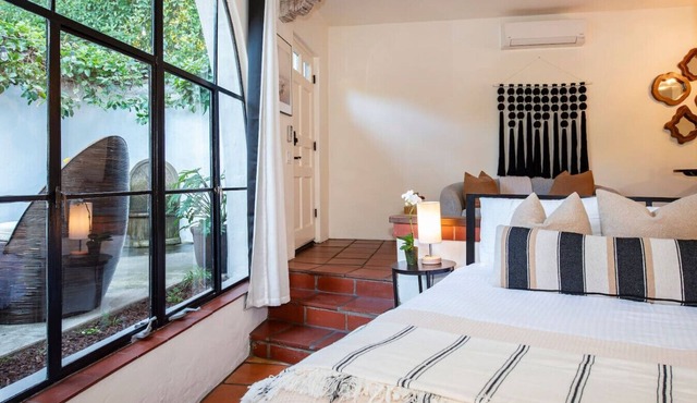 Charming Studio Hideaway in Montecito