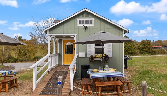 Charming Tiny House on the Farm
