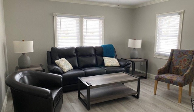 Chestnut House; Litchfield, IL; Pets Welcome