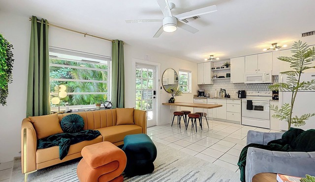 Chic Boho Paradise: Las Olas