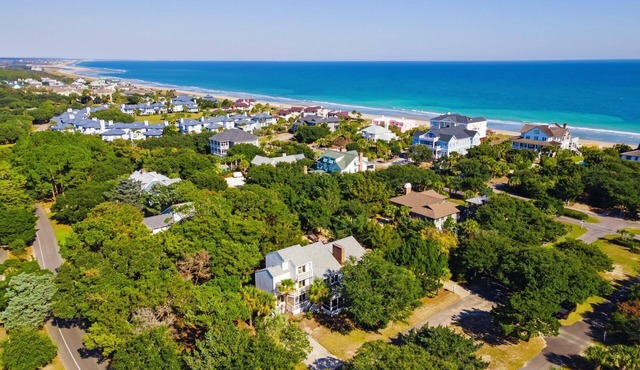 Come relax at Hellenic Haven just steps to the Beach!