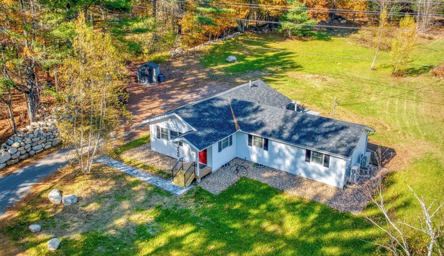 Comfy Cottage | NEW! Jay/Wilmington Close to Whiteface Mountain!