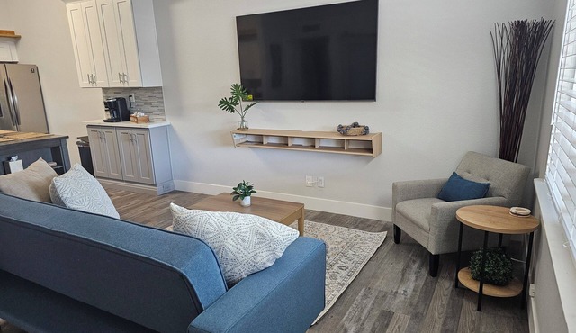 Comfy single level condo close to everything! in Mesa