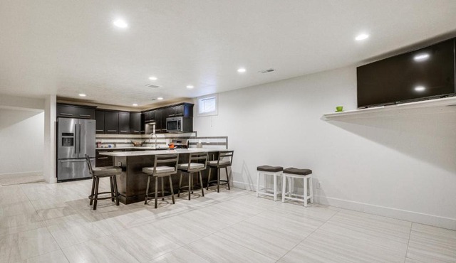 Convenient North Bend Apt: Half-Mi to Notre Dame!