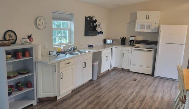Convenient Rural Retreat in West Glenburn