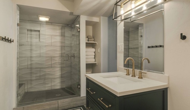 Cozy 1-bedroom apartment in fabulous Albuquerque with AC, WiFi