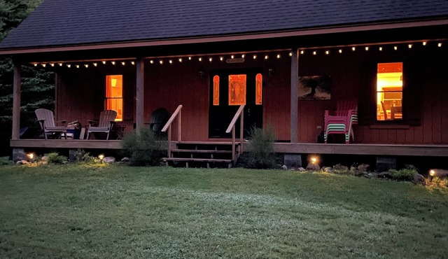 Cozy cabin, amazing location for snowmobiling, skiing, hiking, climbing.