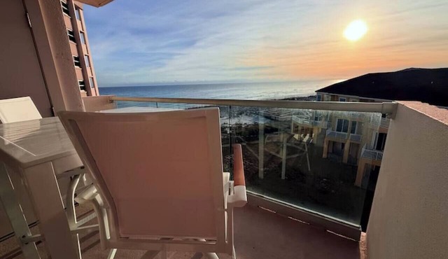 Cozy condo steps from the Gulf