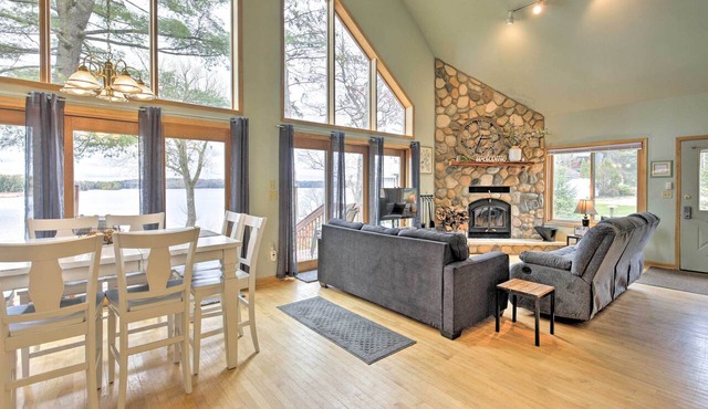 Cozy Dam Lake Escape w/Dock, Yard & Water Access!