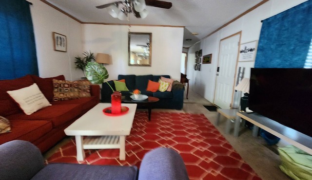 Cozy Home Near Pensacola &Perdido Key Beaches, Next 2 NAS. Ideal 4Longterm stays
