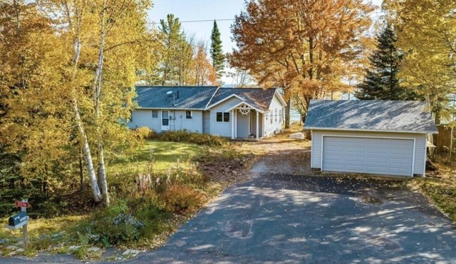 Cozy Lakefront Serenity - a place where relaxation meets the whispers of nature!