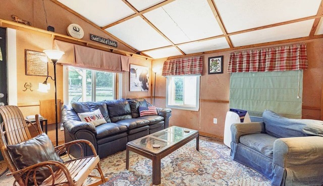Creekside Quarters - Fully stocked and private! in Pendleton