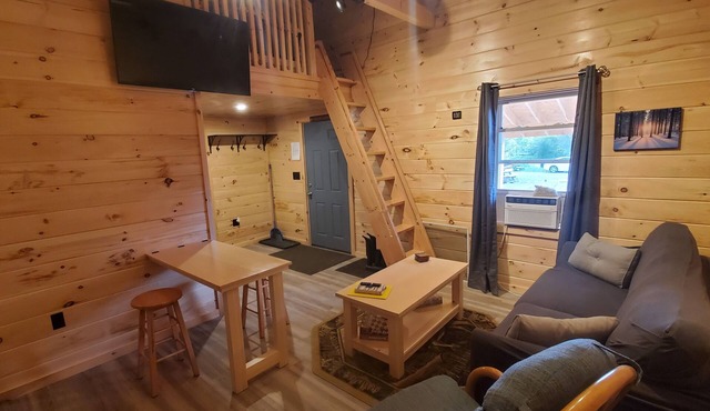 Custom built tiny home/cabin in Jackman WITH DIRECT TRAIL ACCESS ON POWERSPORTS