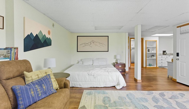 Delightful studio retreat in charming Wilton for a relaxing stay