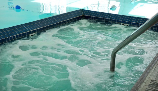 Dunes Express Inn & Suites
