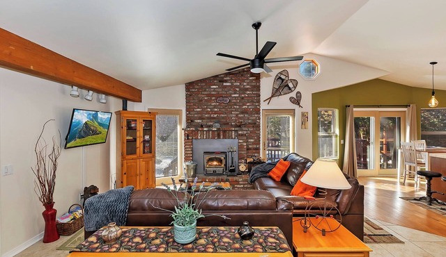 Eagle Point Retreat: Walk To Meadow Park! Single Story With Peek-A-Boo Lake Views!