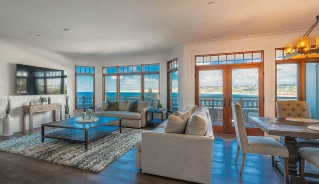 East Cliff Beachfront Bliss at La Jolla Cove