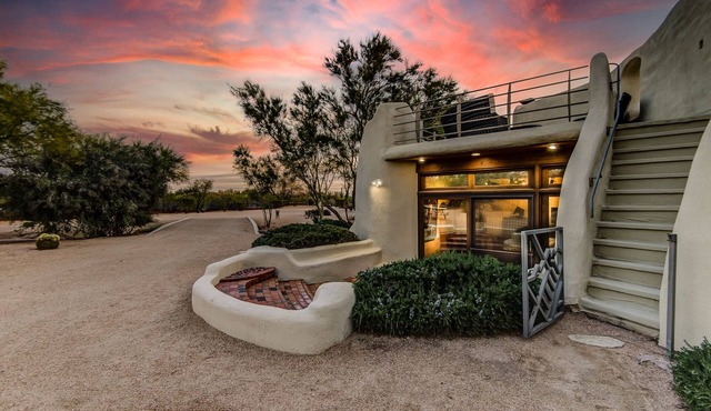 Eclectic Santa Fe Ranch Home + Casita with Hot Tub in Cave Creek