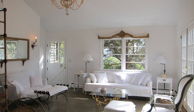 Enchanted Hamptons Cottage in NYTimes Garden in Bridgehampton