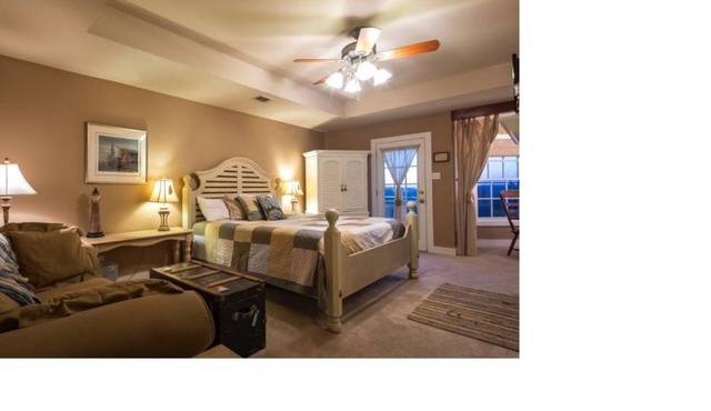 Equinox Inn at Canyon Lake