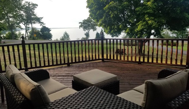 Exclusive Lakefront Home Retreat w/Baby Grand Piano for Family FLX Fun & Friends