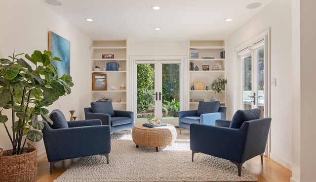Experience comfort at Jardin de la Mesa, a 2BR home in vibrant Santa Barbara.