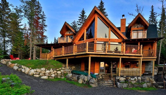 Experience Hilltop Privacy in a Luxury Log Home with Epic Mountain Views in Lake Placid, NY
