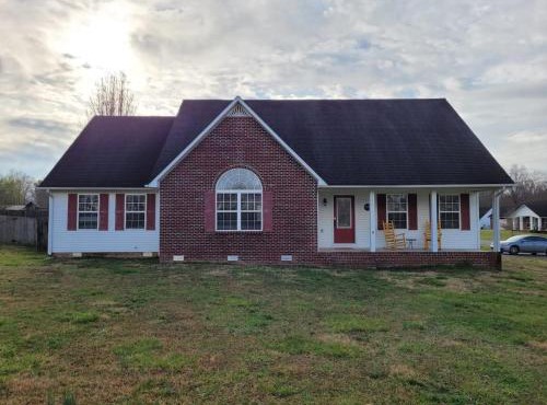 Fenced backyard! 6 miles to Cookeville Boat Dock!