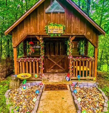 Fern Hill Retreat - Glamping Experience & Swimming Pond!