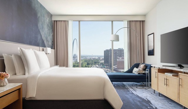 Four Seasons Hotel St Louis