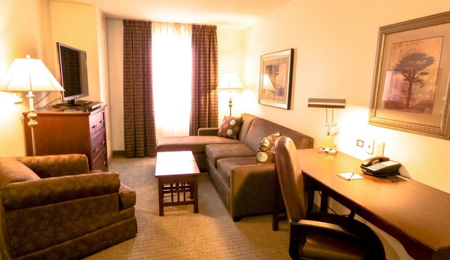 FREE Breakfast Buffet. Indoor Pool and Hot Tub!