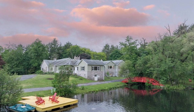 Game Farm Villa by AvantStay | 10BDR, Private Pond, Spa, Pool | Family-Friendly