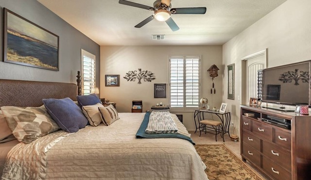 Gilbert King Suite in Gilbert
